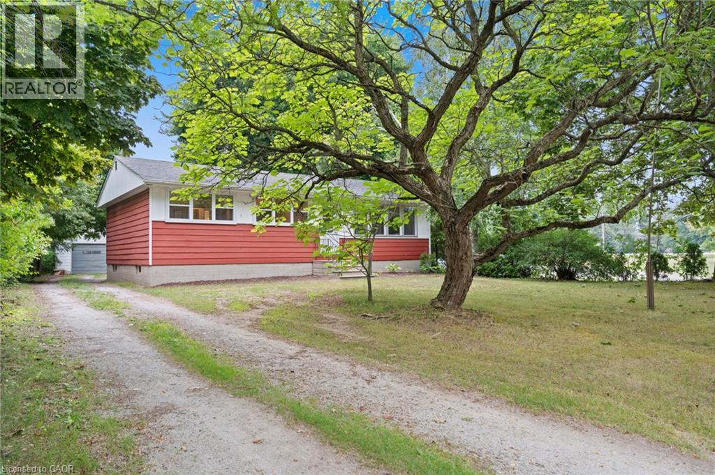 14 HILLCREST Road - 2