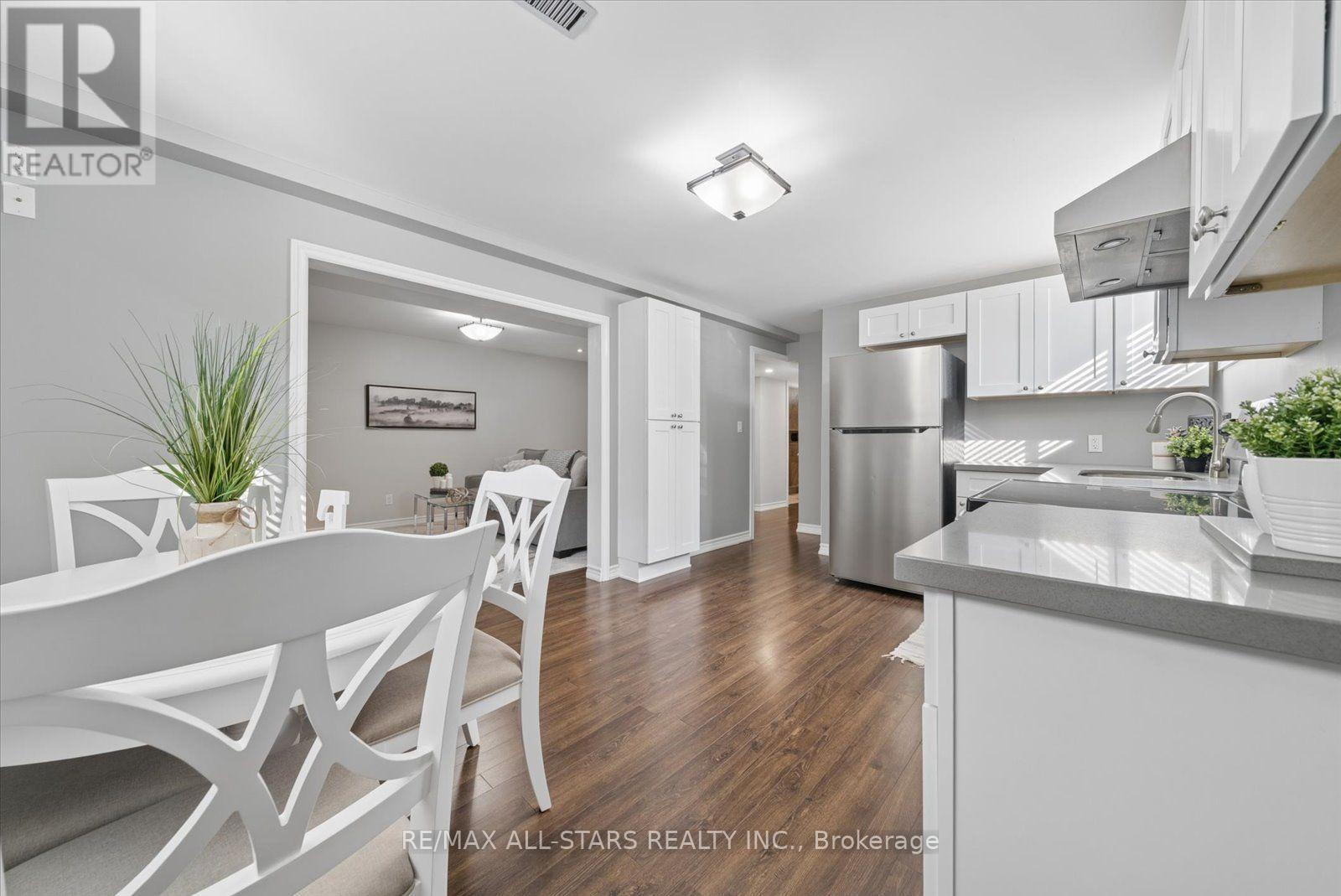 1008 METRO ROAD N - Image 29