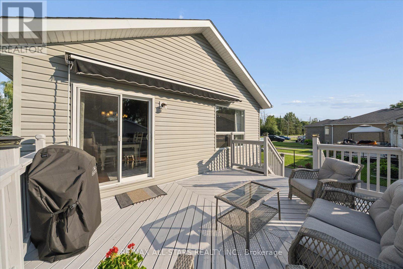 1008 METRO ROAD N - Image 39