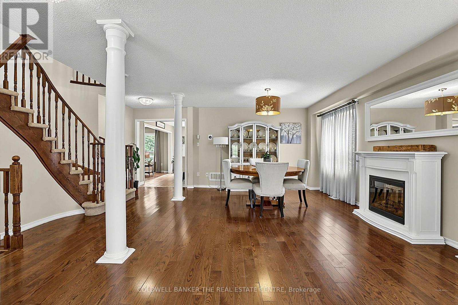 126 DONALD STEWART CRESCENT - 8