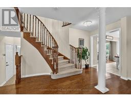 126 Donald Stewart Crescent, East Gwillimbury, ON L0G1M0 Photo 13