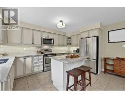 126 Donald Stewart Crescent, East Gwillimbury, ON L0G1M0 Photo 17