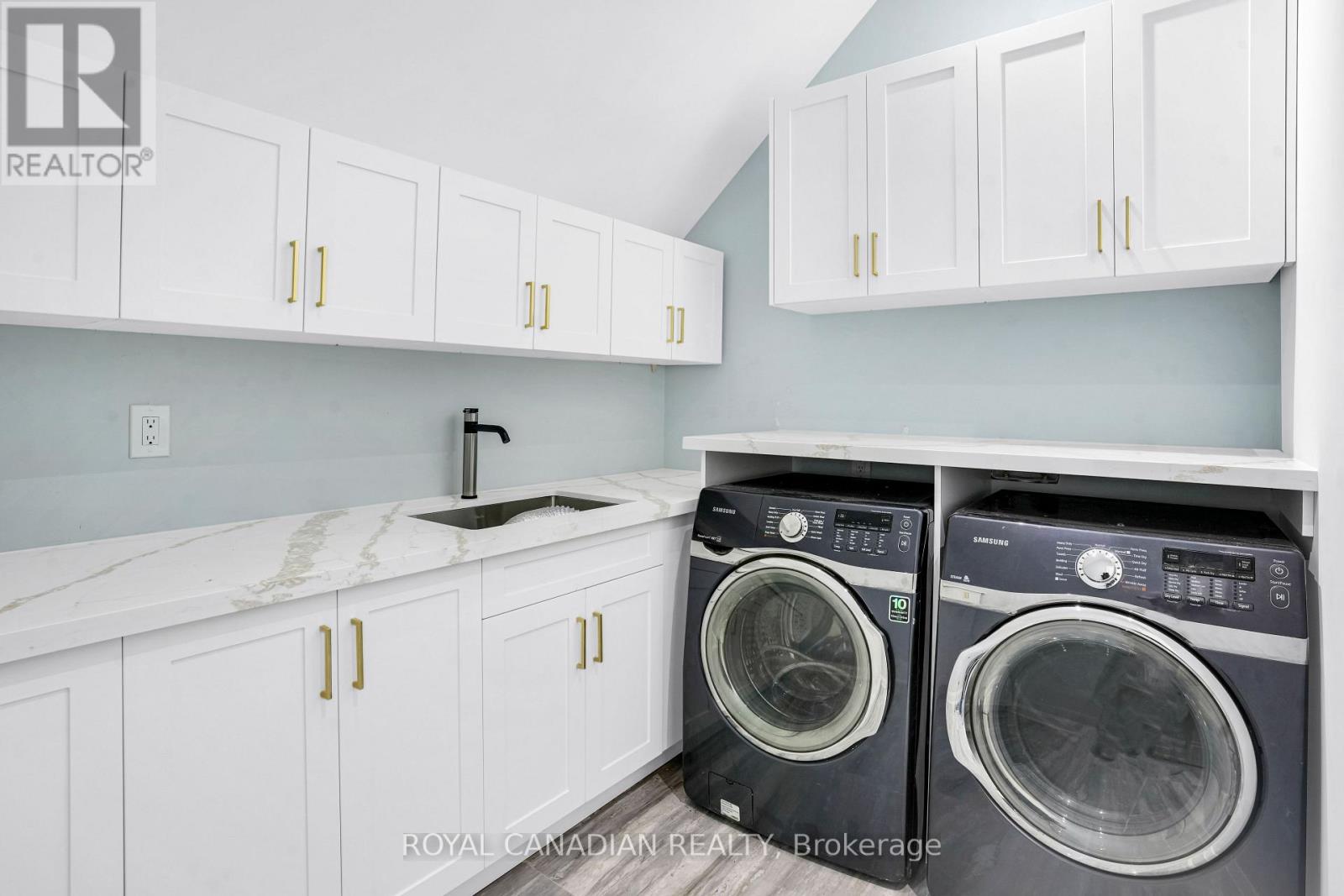 15 GLENVIEW HEIGHTS LANE - 23