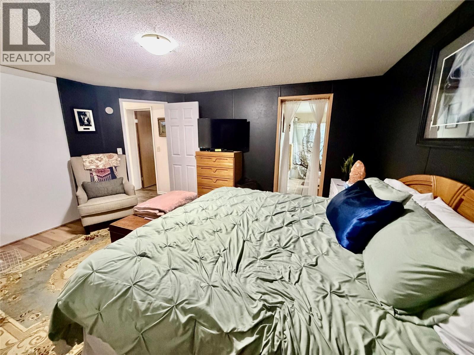 8400 21 Street - Image 14