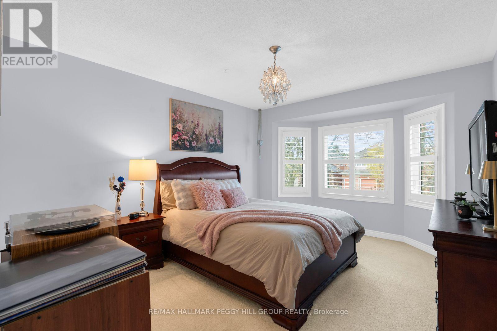 87 CITYVIEW CIRCLE - Image 17