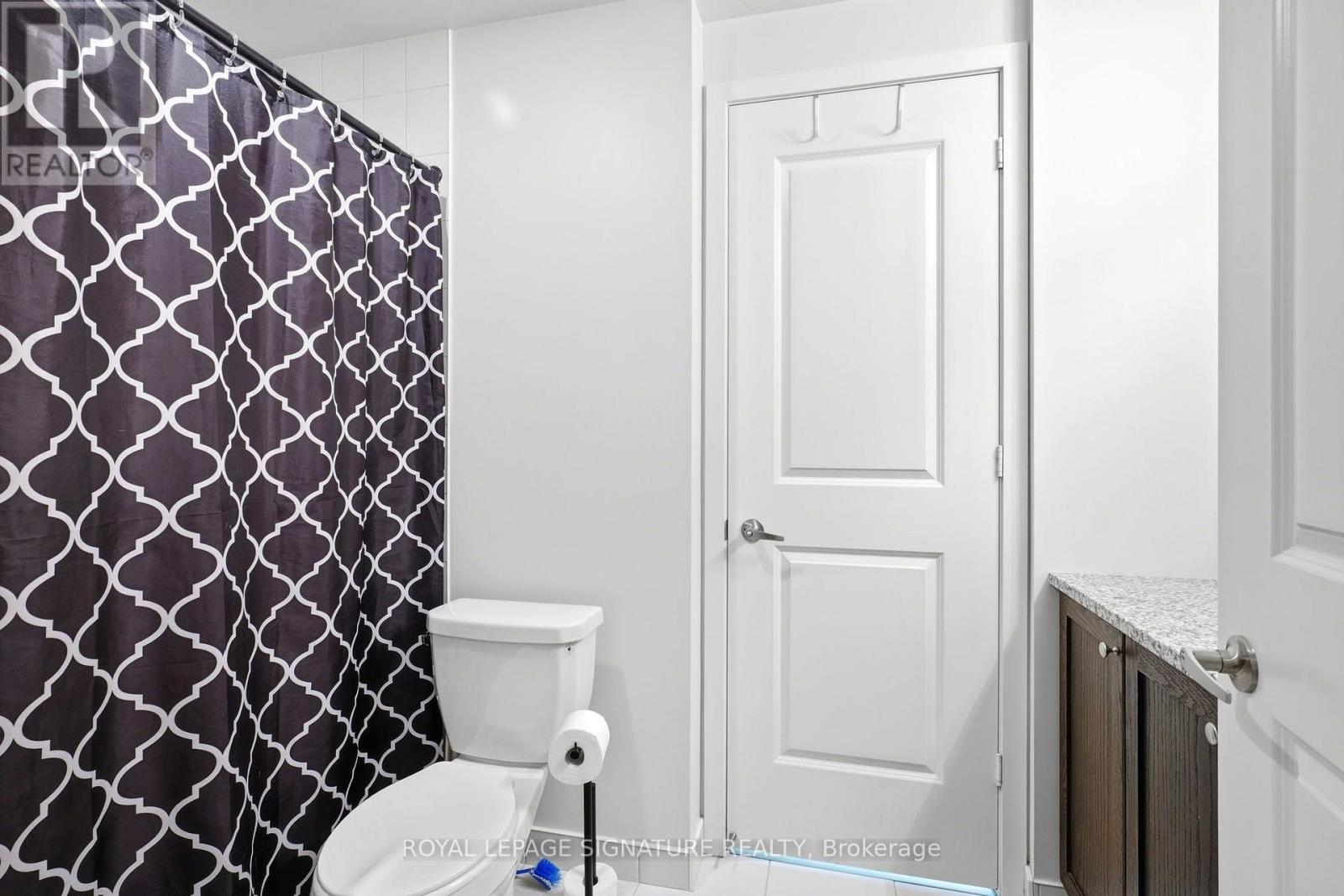 #2403 38 ANNIE CRAIG DRIVE - Image 15