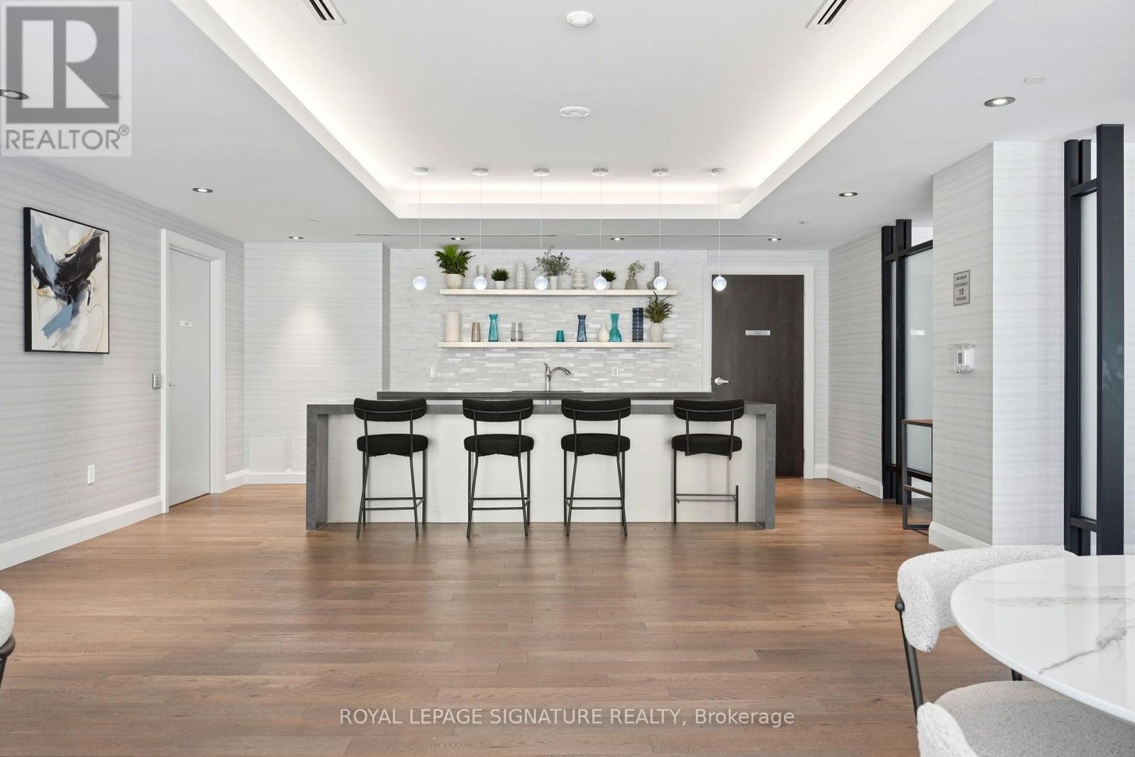 #2403 38 ANNIE CRAIG DRIVE - Image 21