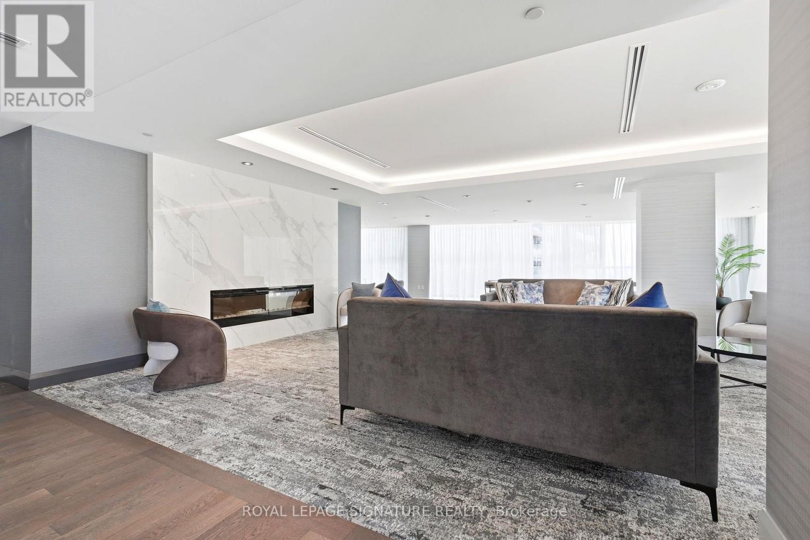 #2403 38 ANNIE CRAIG DRIVE - Image 24