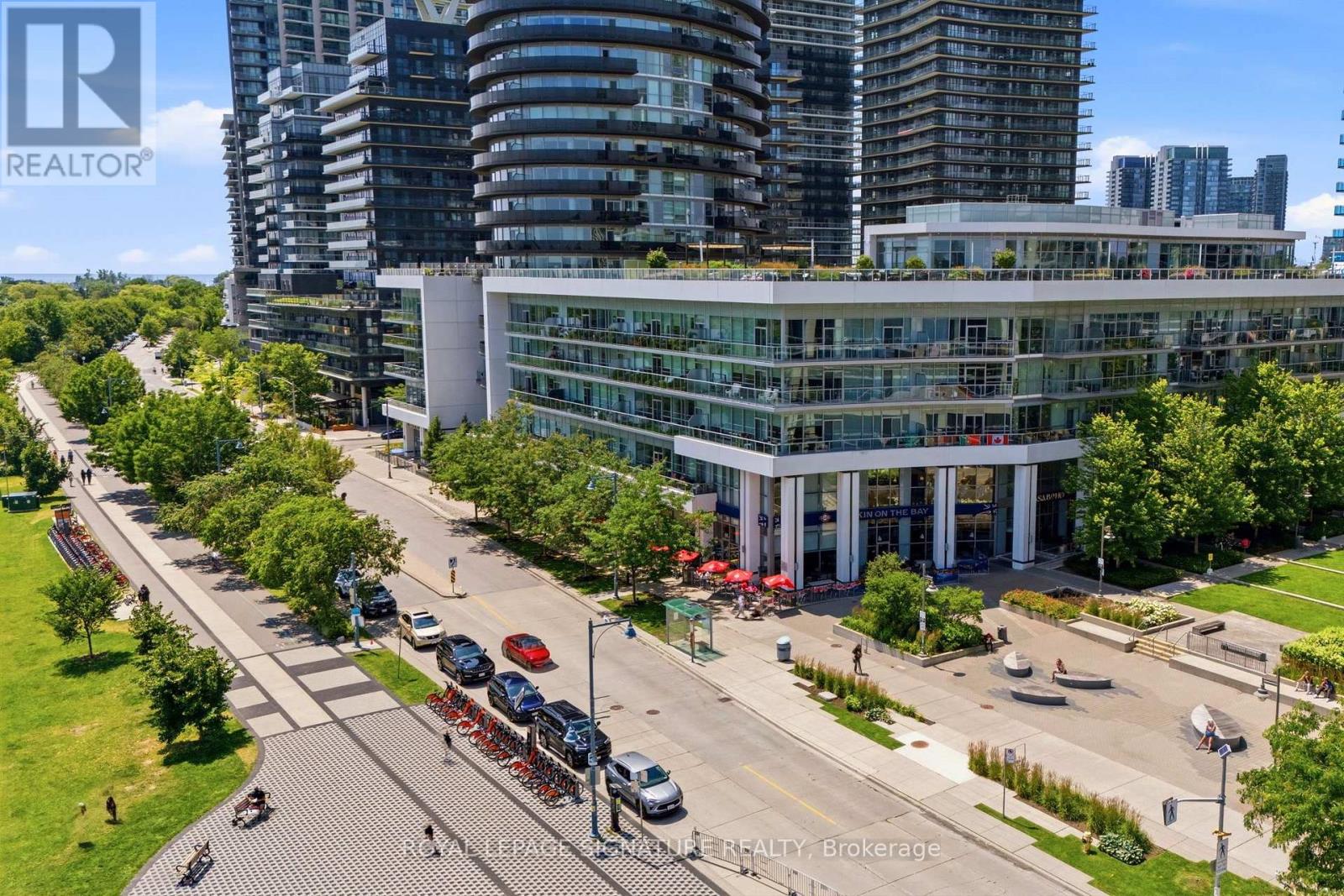 #2403 38 ANNIE CRAIG DRIVE - Image 45