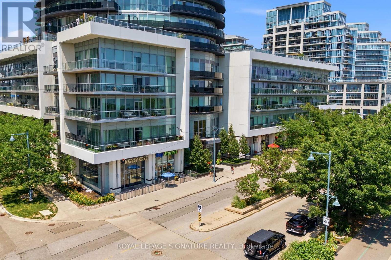 #2403 38 ANNIE CRAIG DRIVE - Image 46