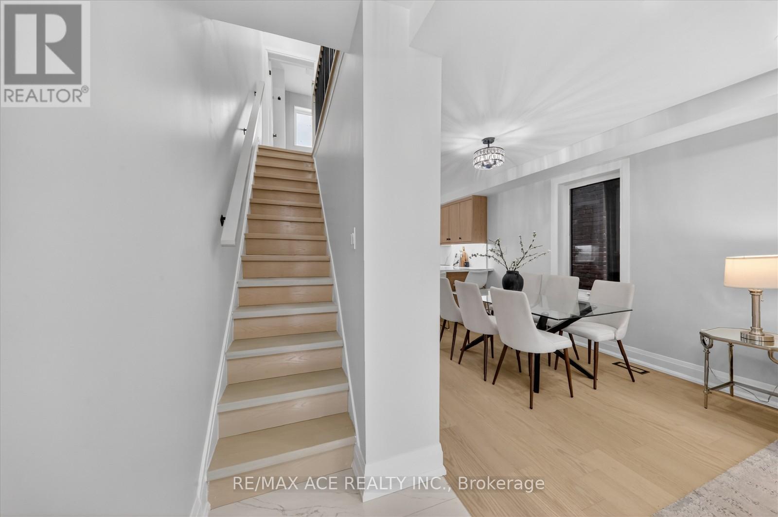 38 PELHAM AVENUE - 13