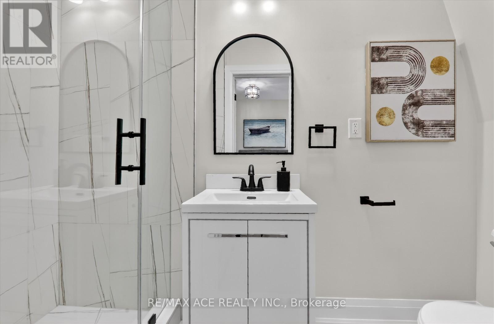38 PELHAM AVENUE - 17