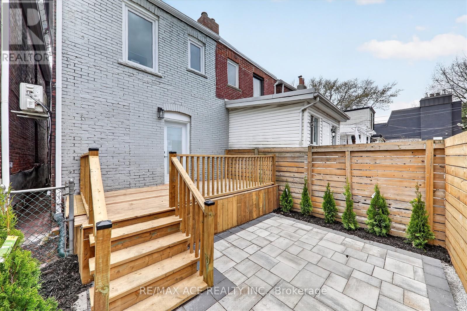 38 PELHAM AVENUE - 31