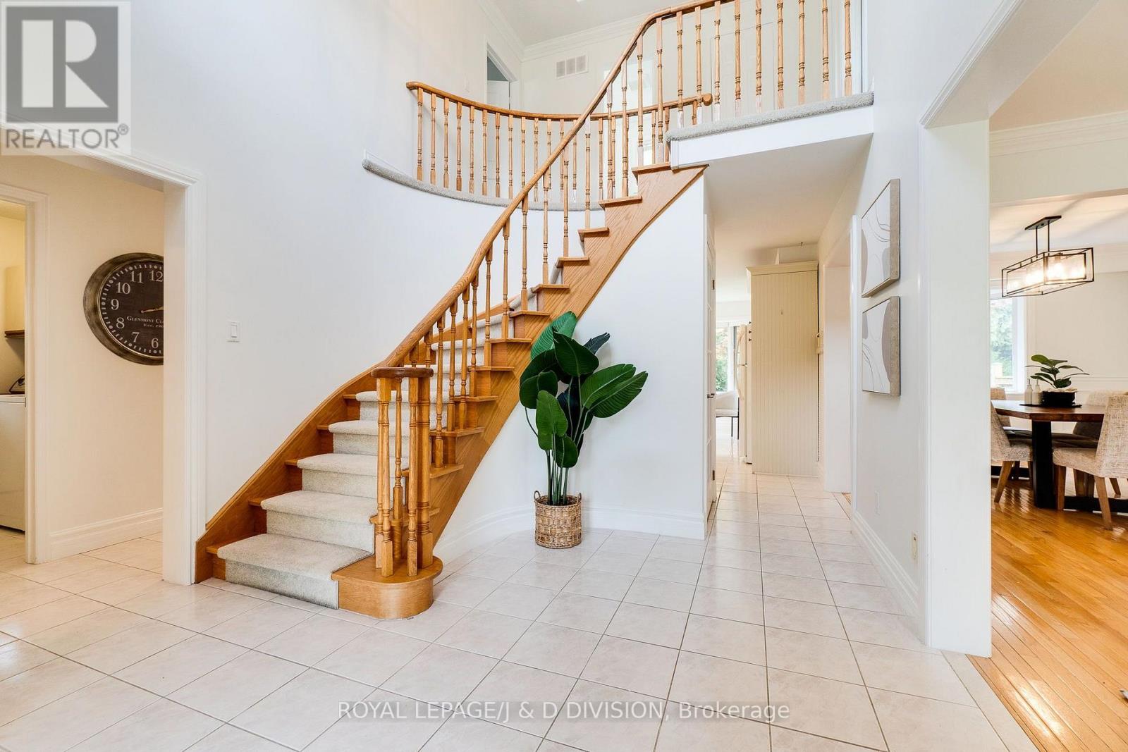 12 JASON CRESCENT - 11