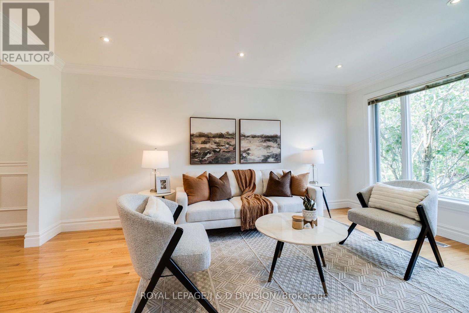 12 JASON CRESCENT - 13