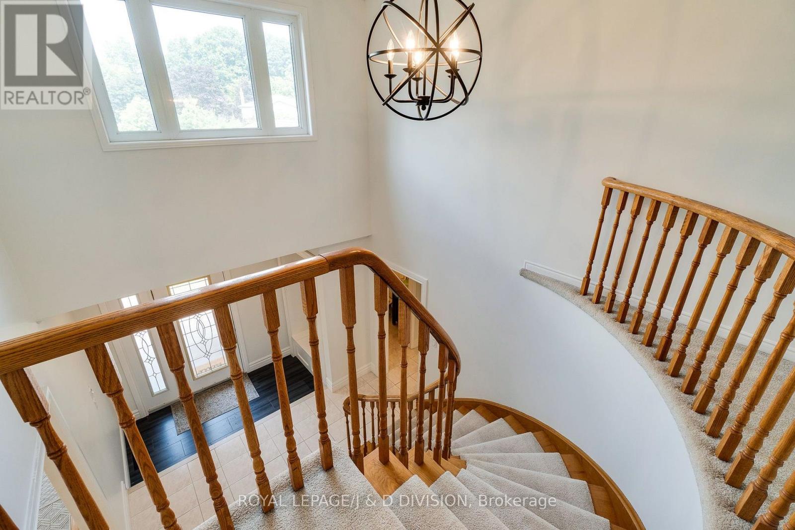 12 JASON CRESCENT - 27