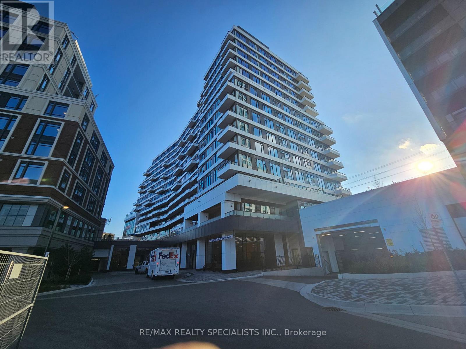 712 - 2485 EGLINTON AVENUE W