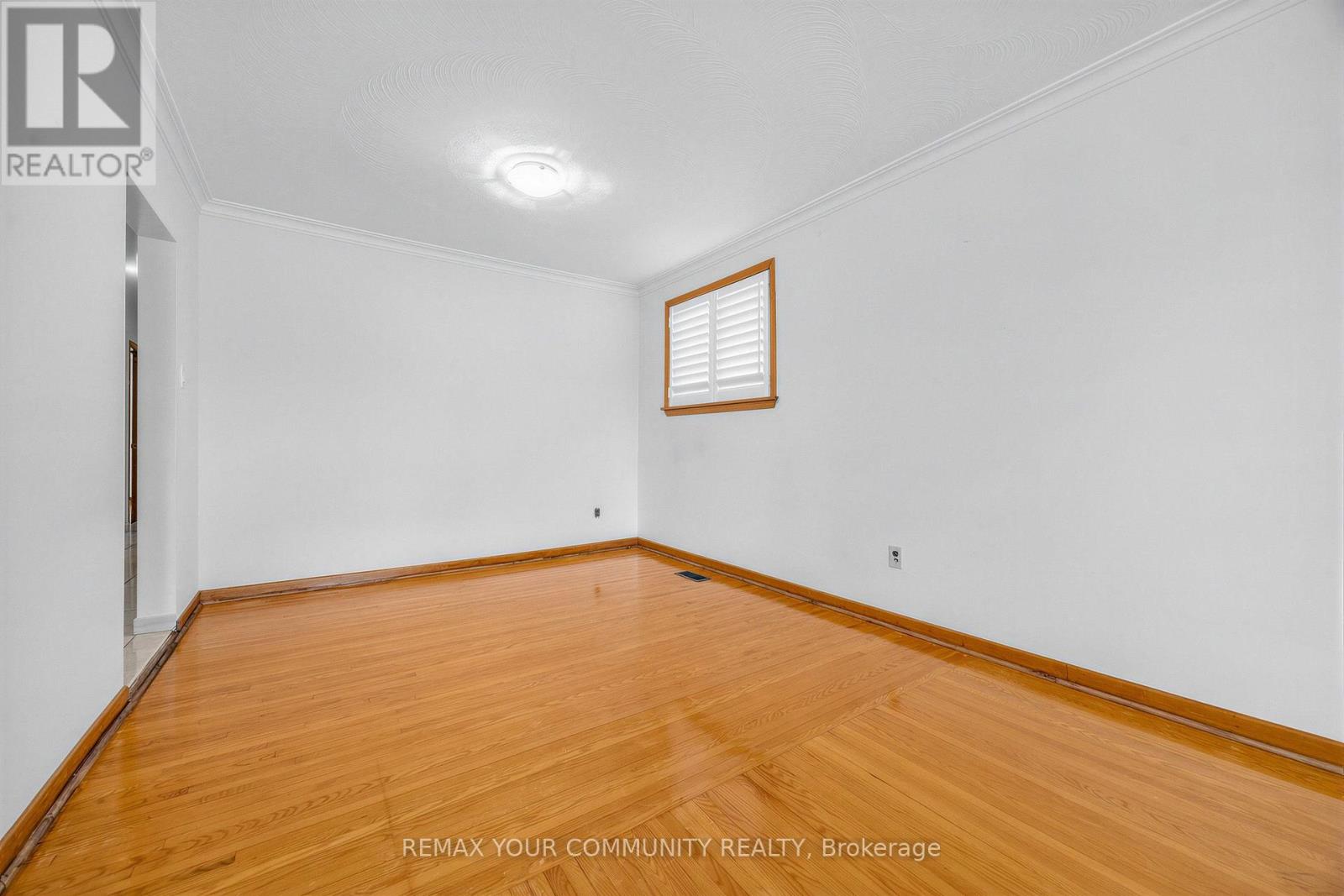 20 LINTHURST AVENUE - Image 12