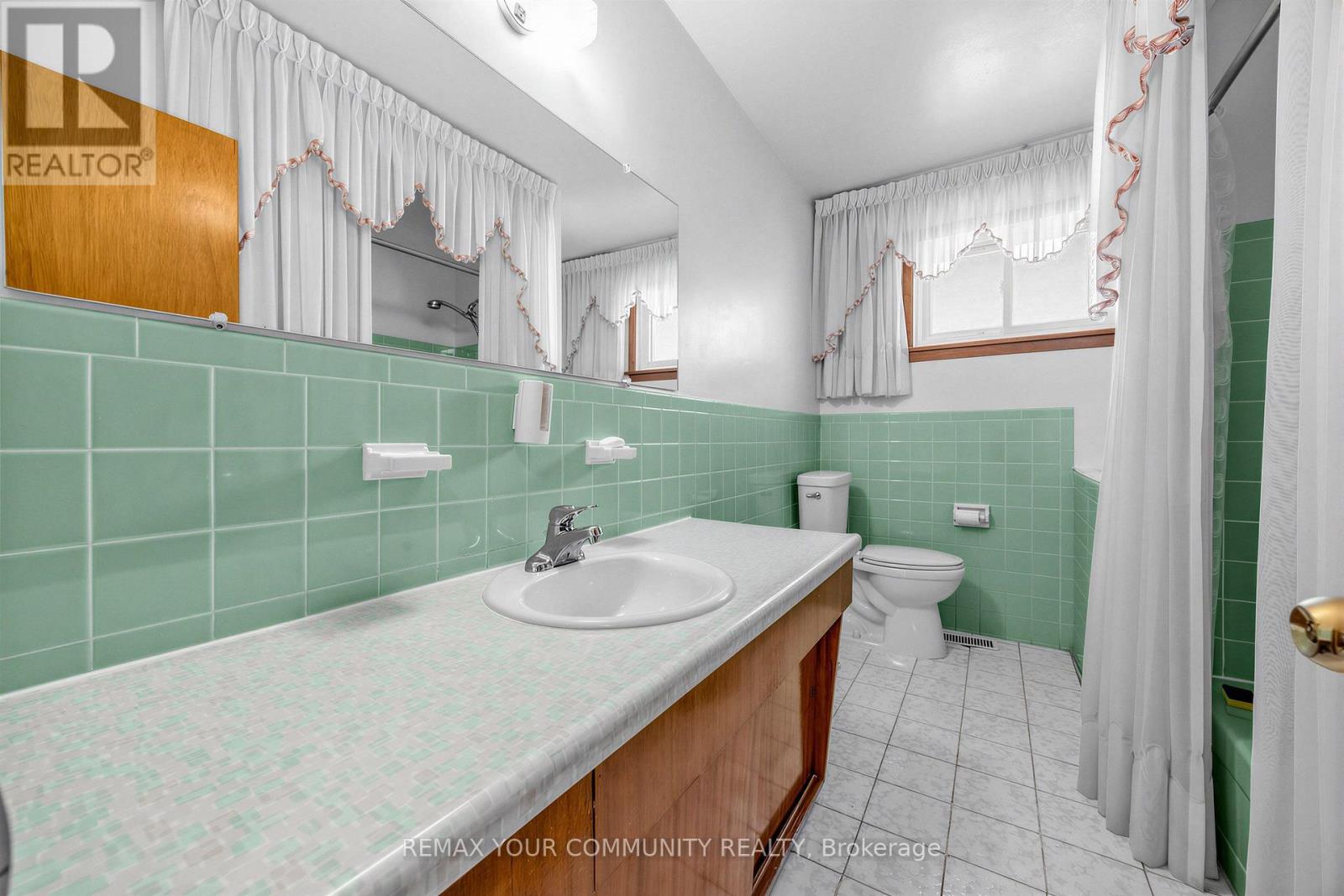 20 LINTHURST AVENUE - Image 23