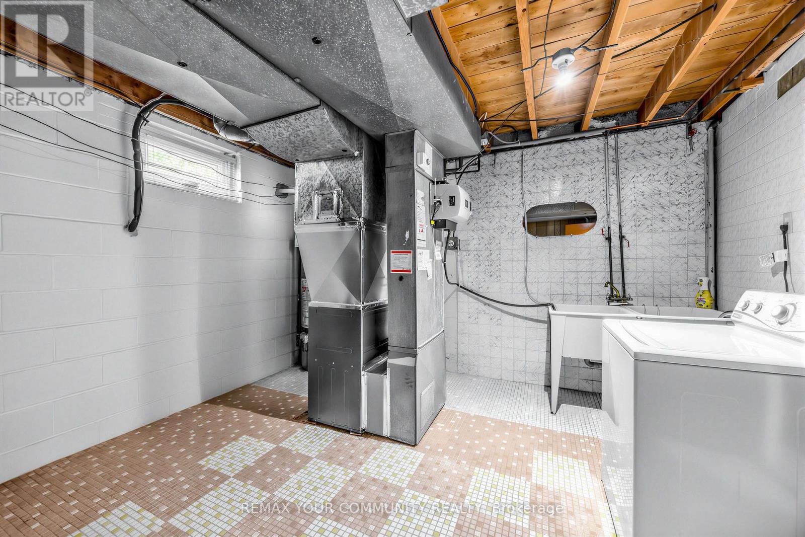20 LINTHURST AVENUE - Image 40