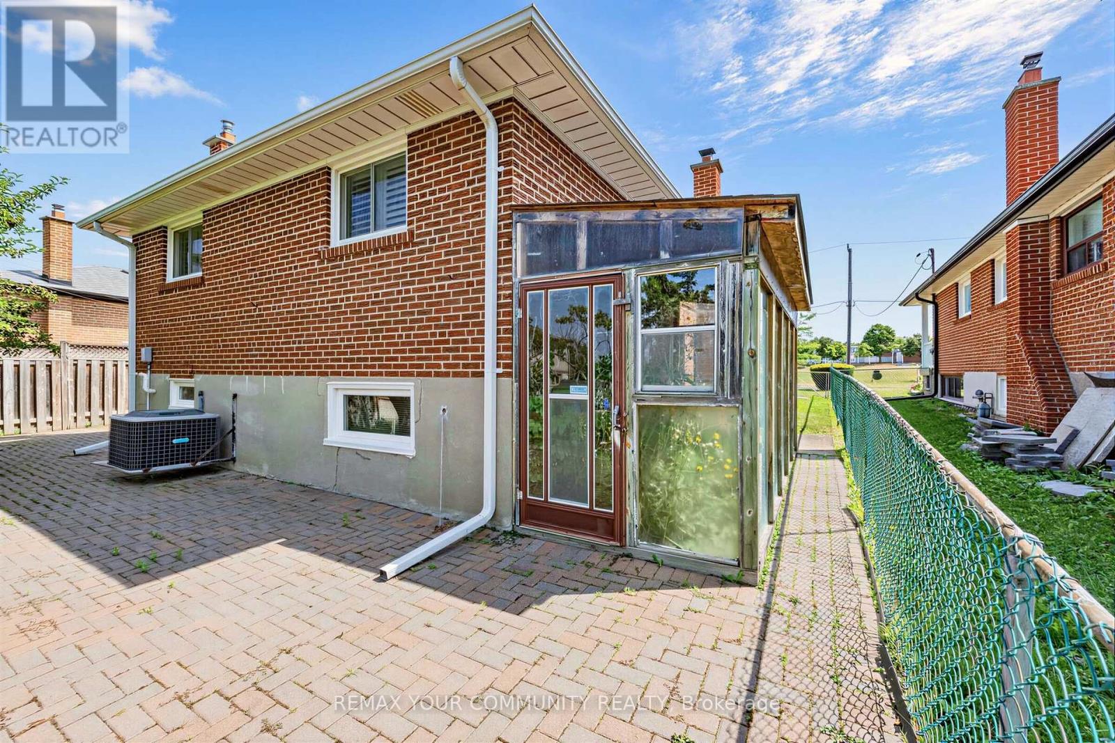 20 LINTHURST AVENUE - Image 43