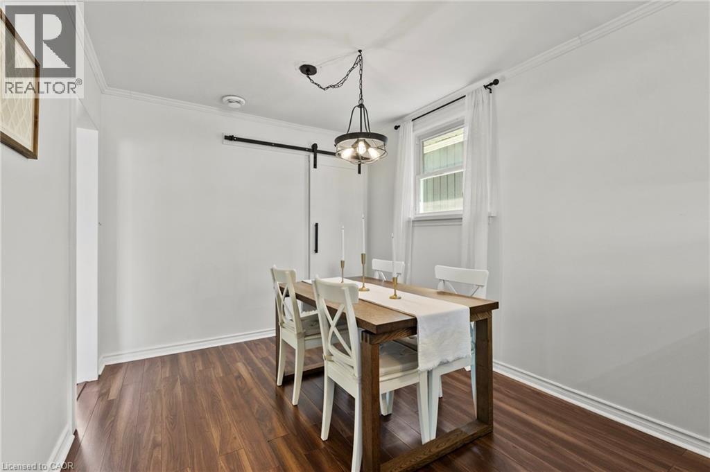38 ALEXANDRA Boulevard - Image 22
