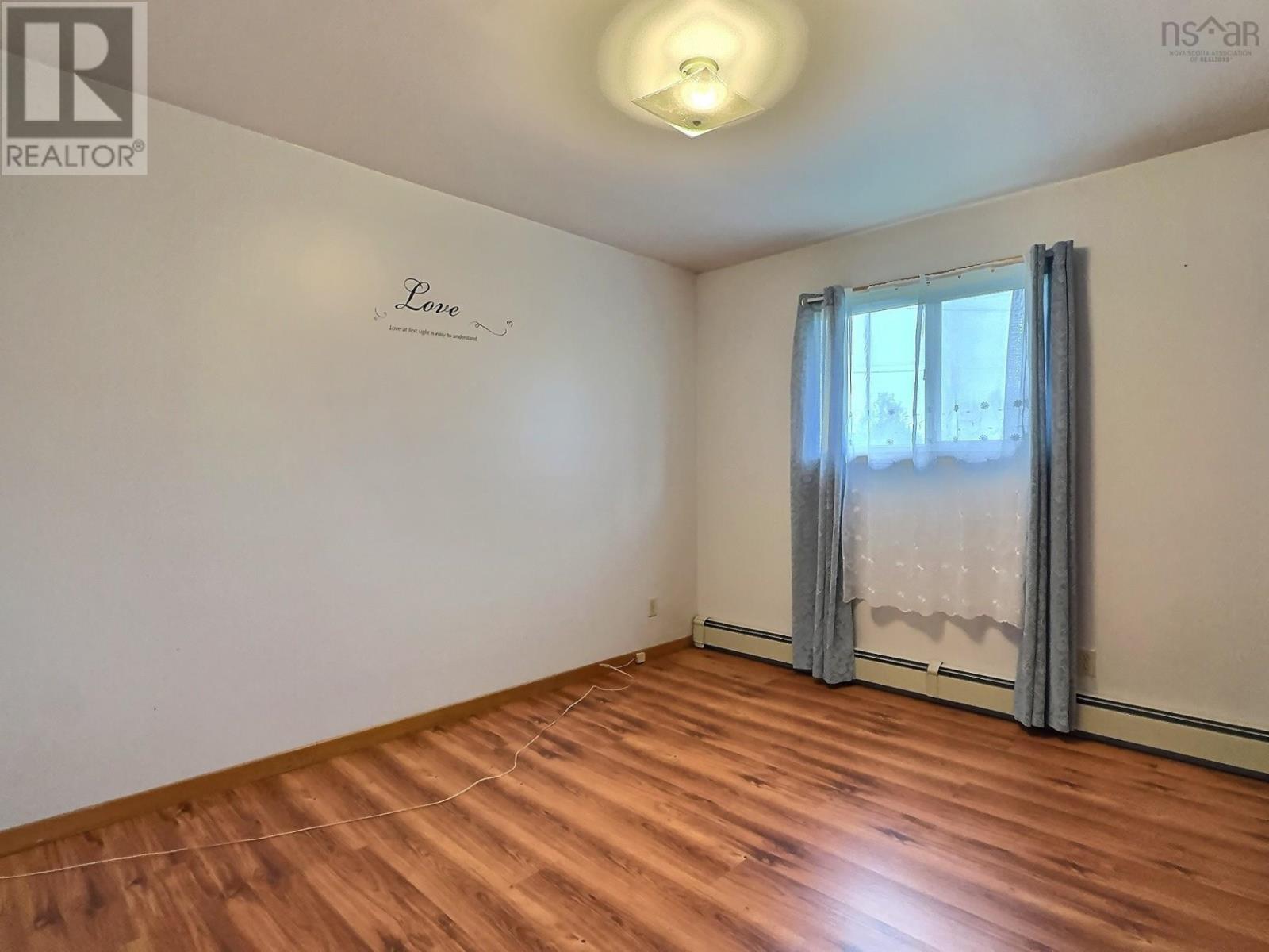 56 Lower Truro Road - 13