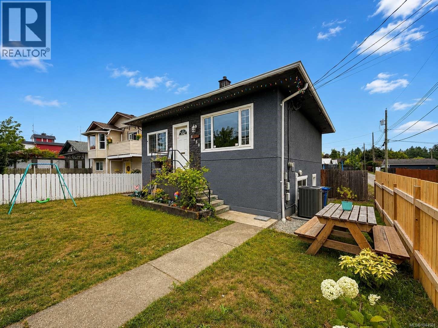 4338 Bute St - Image 3