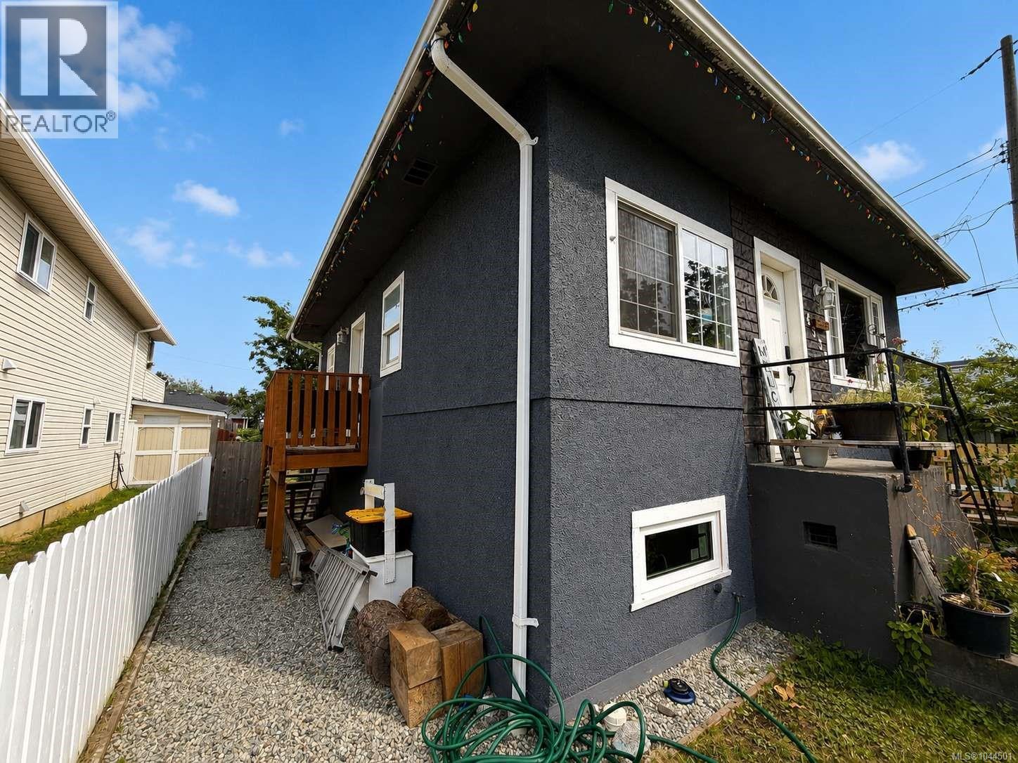 4338 Bute St - 4