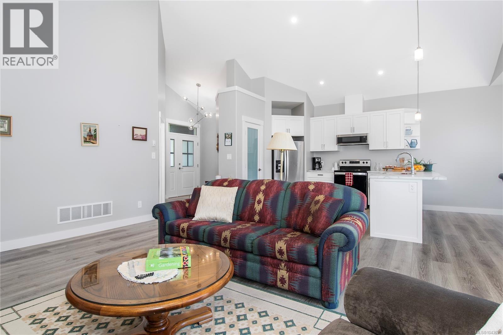 3840 Discovery Dr - 11