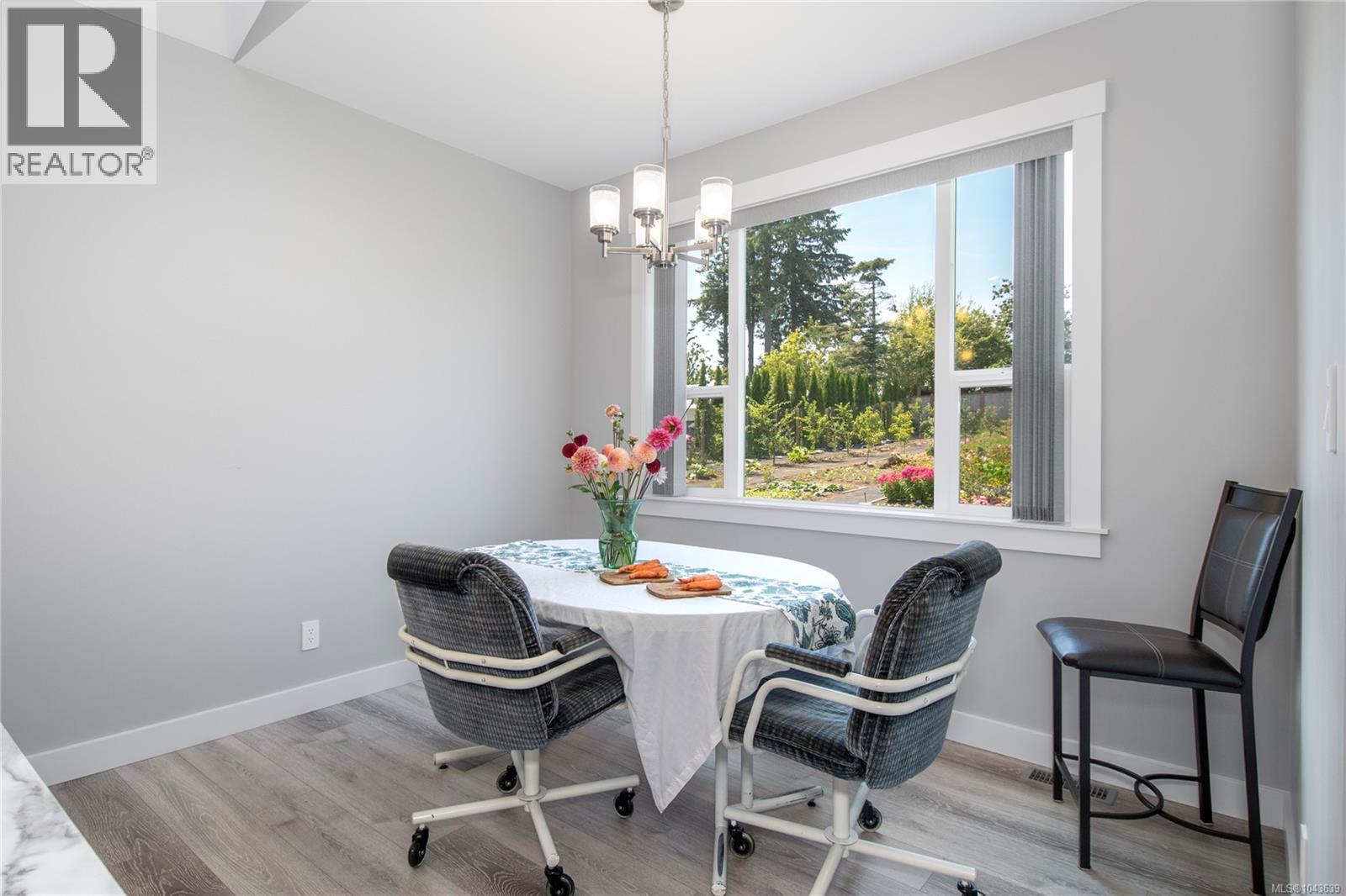3840 Discovery Dr - 12