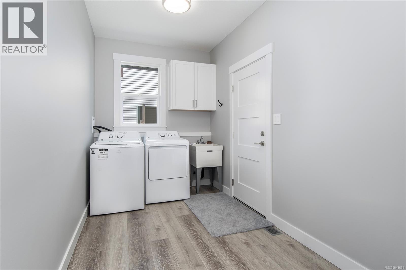 3840 Discovery Dr - 22