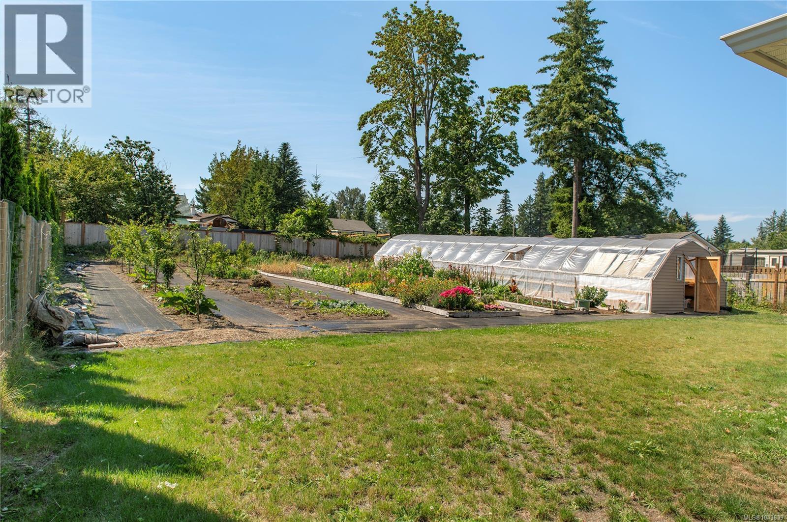 3840 Discovery Dr - 3