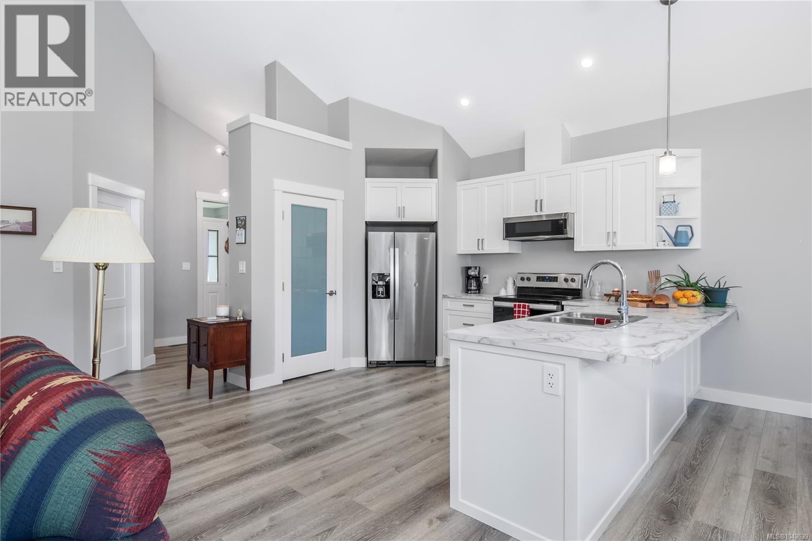 3840 Discovery Dr - 8