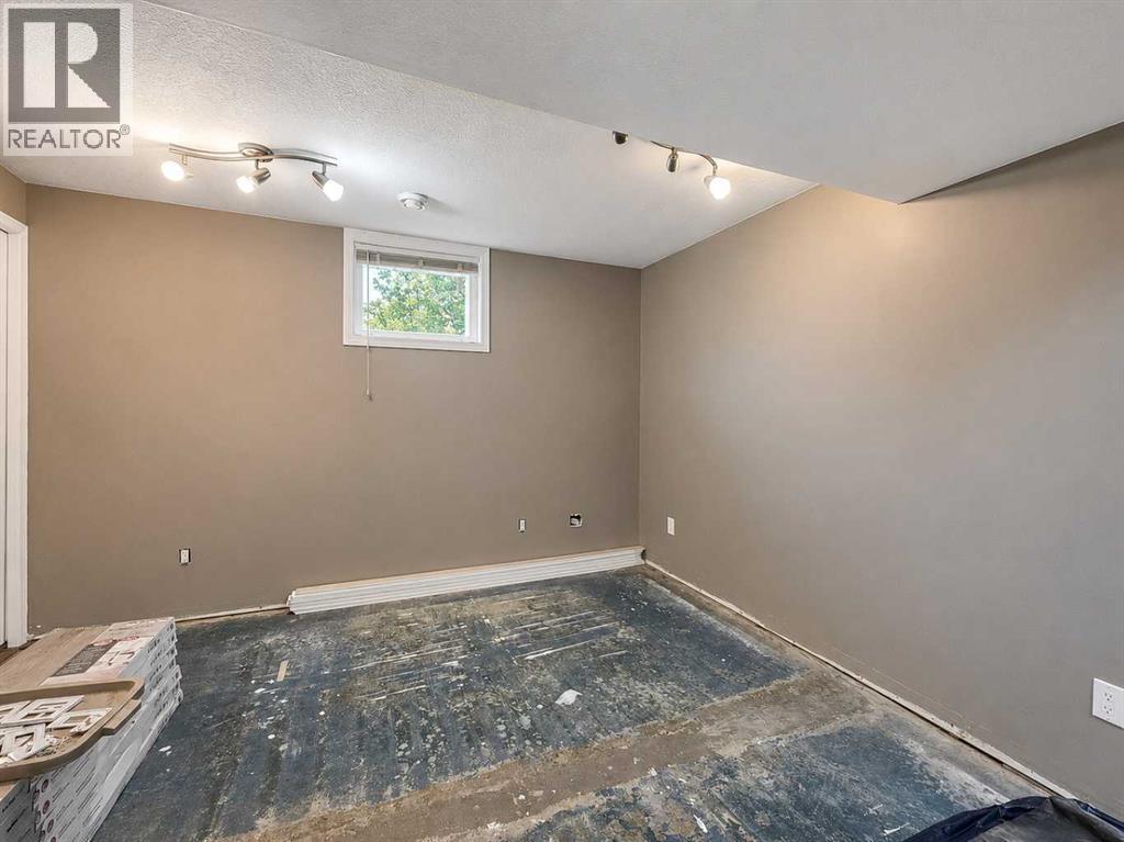 11530 Manning Crescent - 16