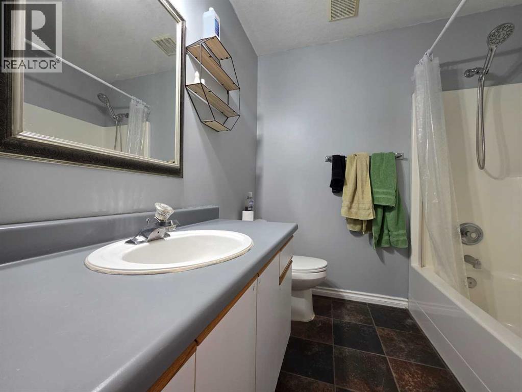 11530 Manning Crescent - Image 9