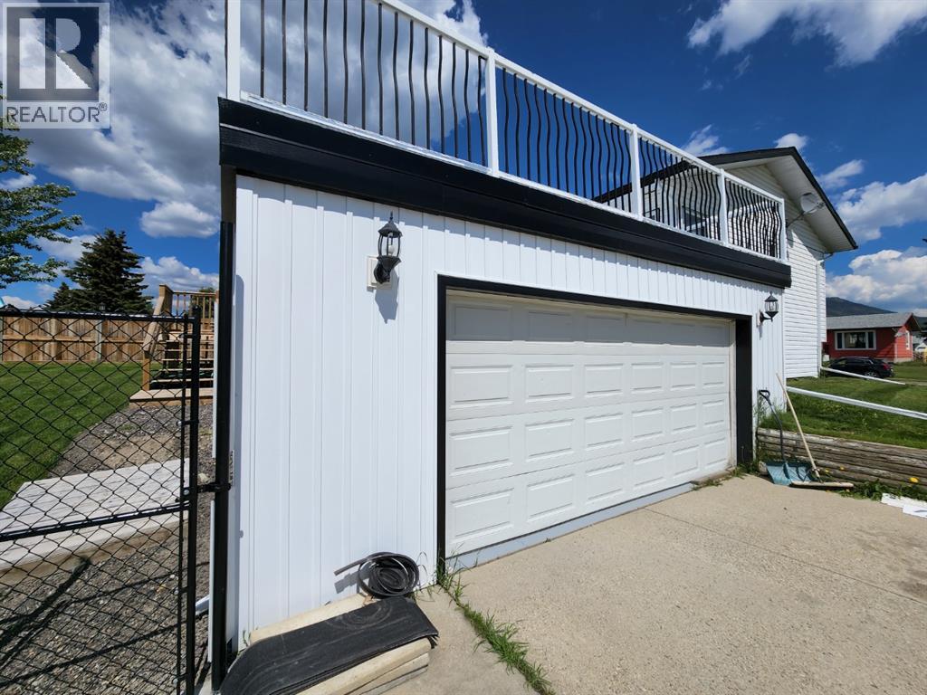 11530 Manning Crescent - Image 3