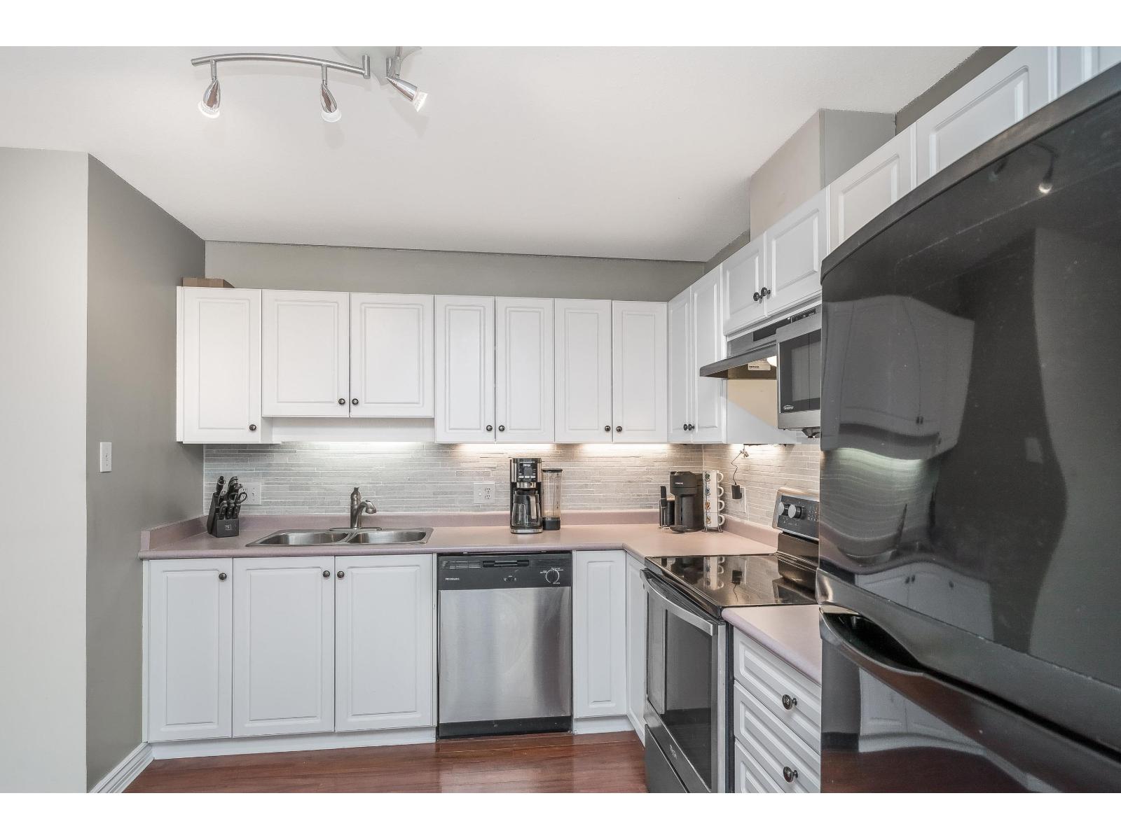 2 Bed, 2 Bath Apartment for Sale in Abbotsford – 406 33718 KING ROAD, Abbotsford – MLS# R3148320 - Image 11