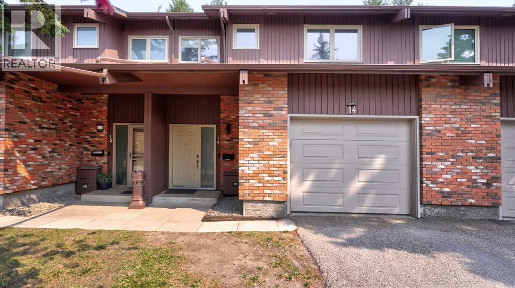 14, 2323 Oakmoor Drive SW, Palliser, Calgary photo 1