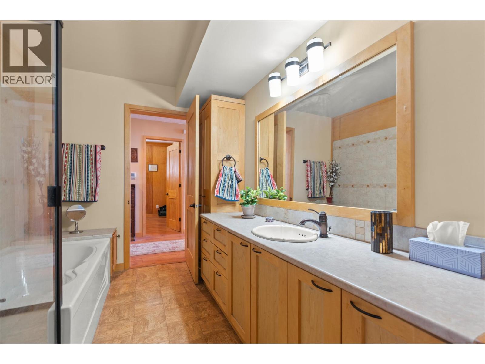 17 Mary's Emerald Bay Road - Image 32