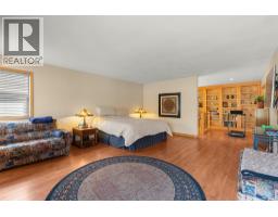 17 Mary's Emerald Bay Road, Vernon, BC V1H2A7 Photo 22