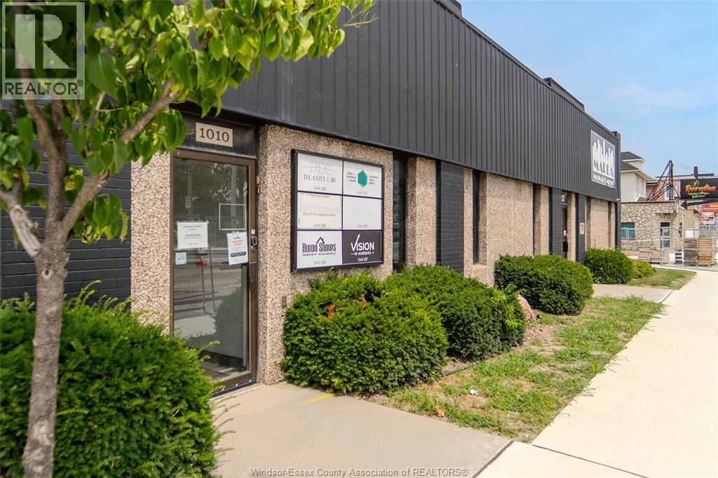 1010 University AVENUE West Unit# 105