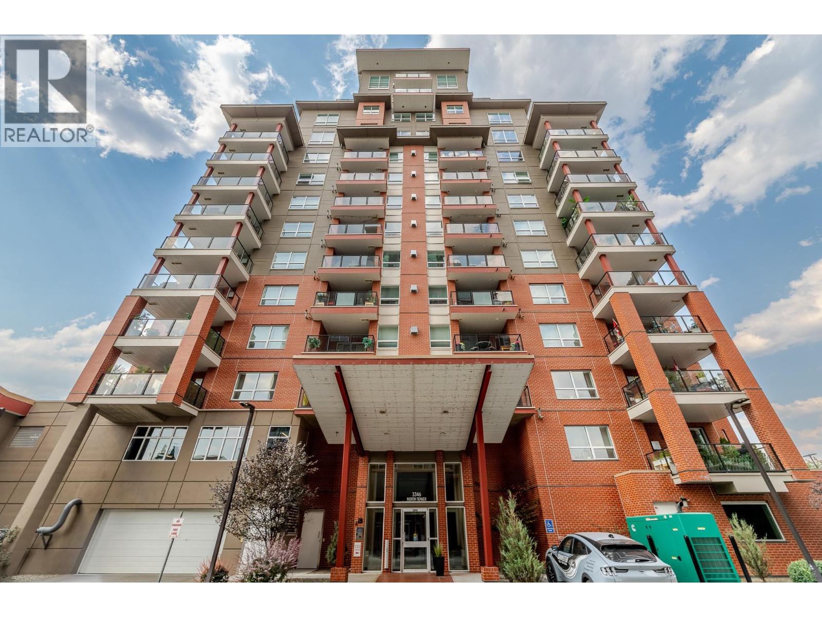 #304 3346 SKAHA LAKE Road - 33