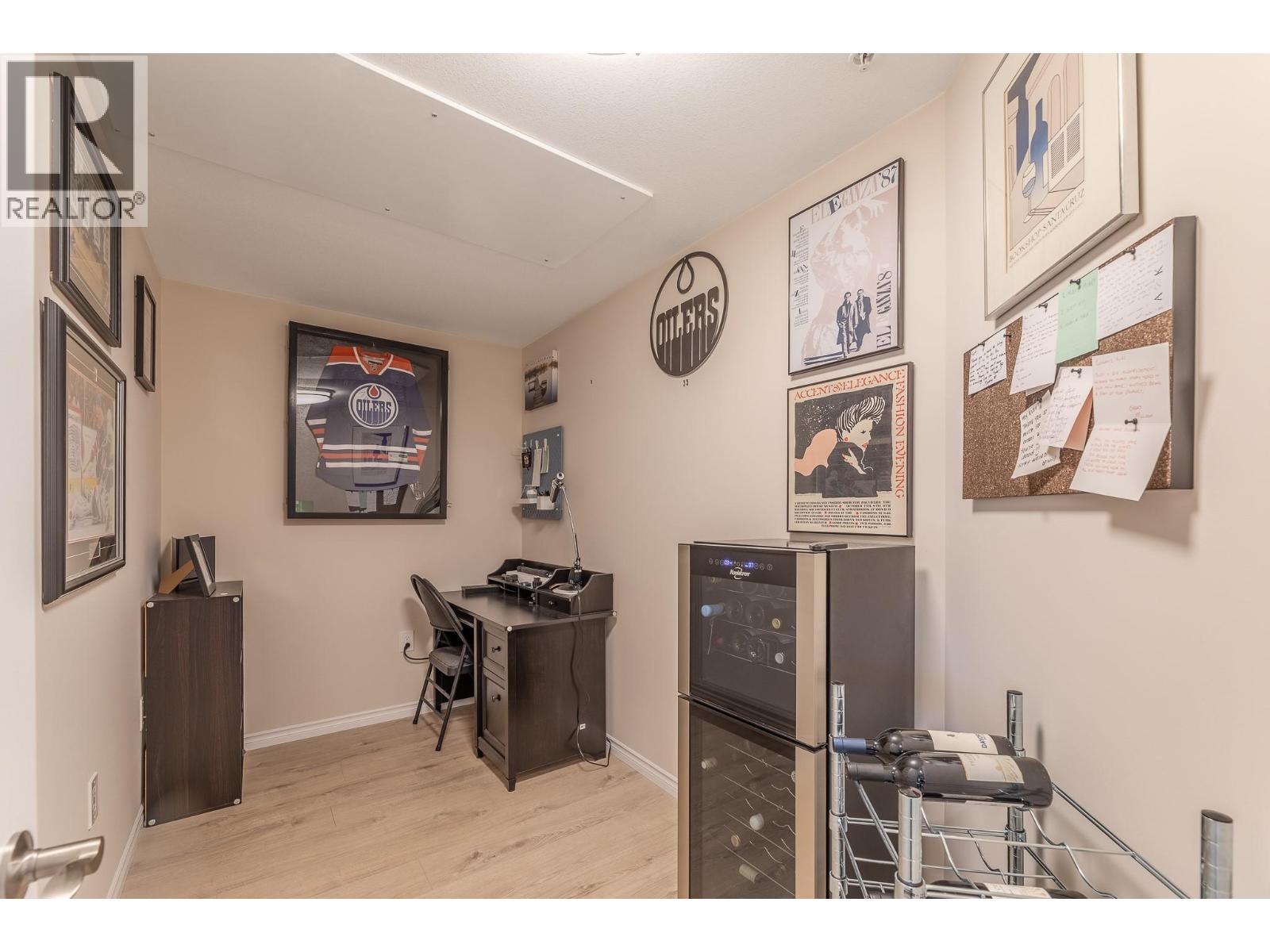 #304 3346 SKAHA LAKE Road - 23