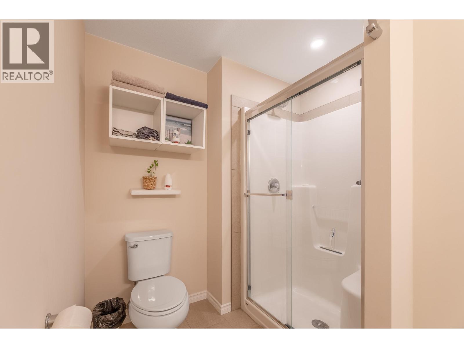 #304 3346 SKAHA LAKE Road - 22
