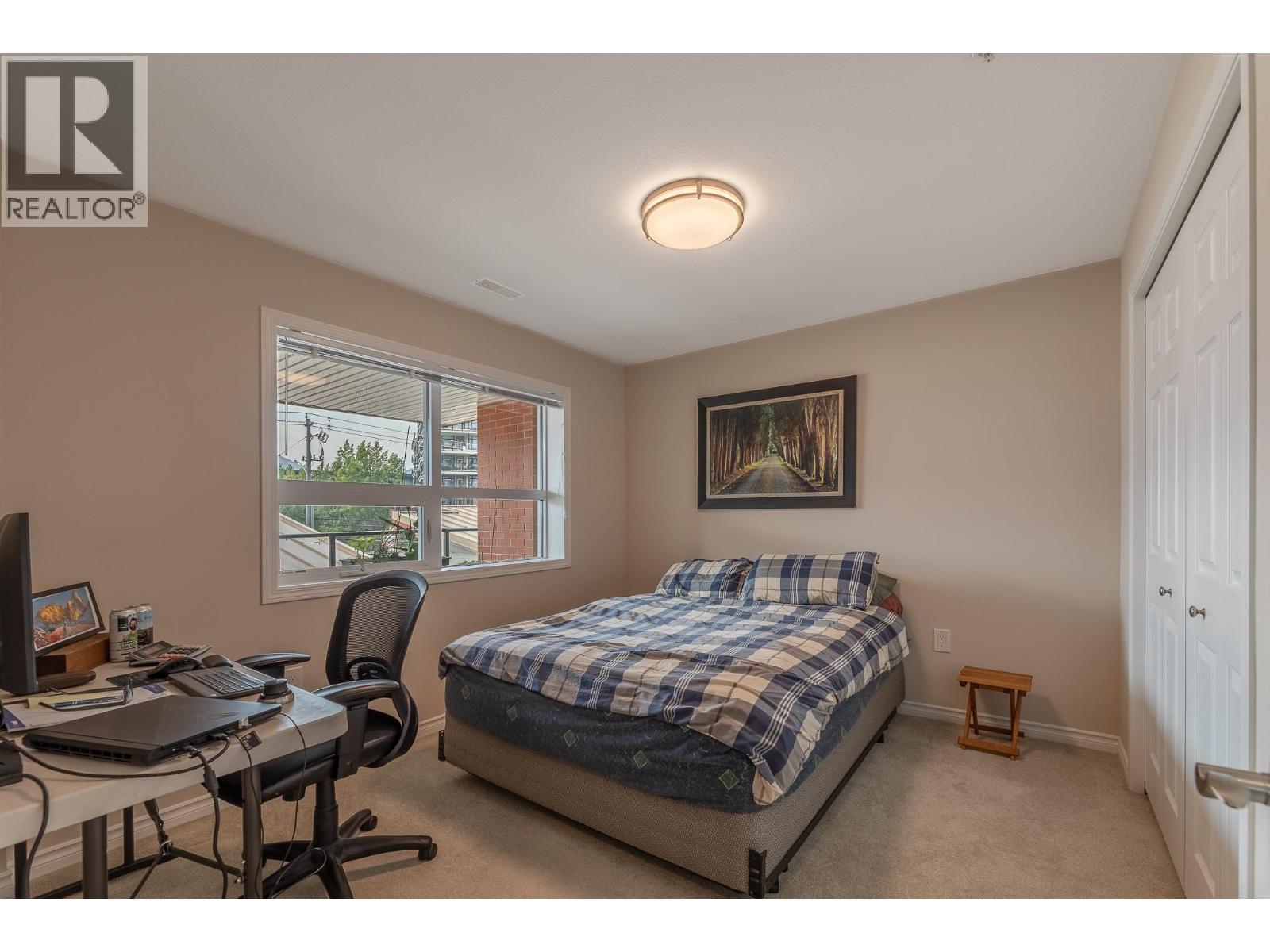 #304 3346 SKAHA LAKE Road - 15