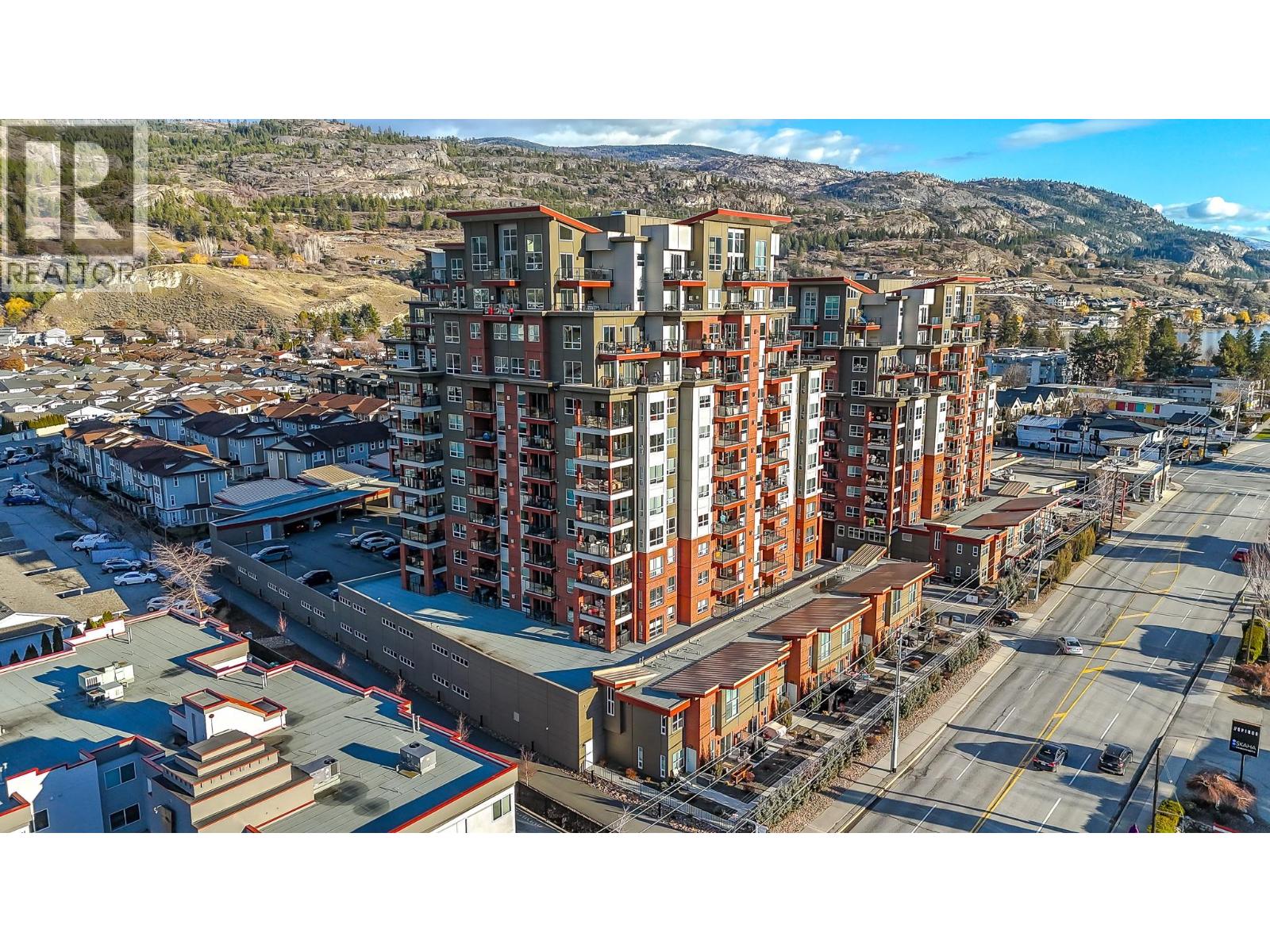 #304 3346 SKAHA LAKE Road - 43