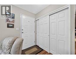 Primary Bedroom - 341 2 Street Se, Salmon Arm, BC V1E4H3 Photo 9
