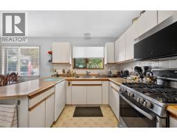 341 2 Street Se, Salmon Arm, BC V1E4H3 Photo 14