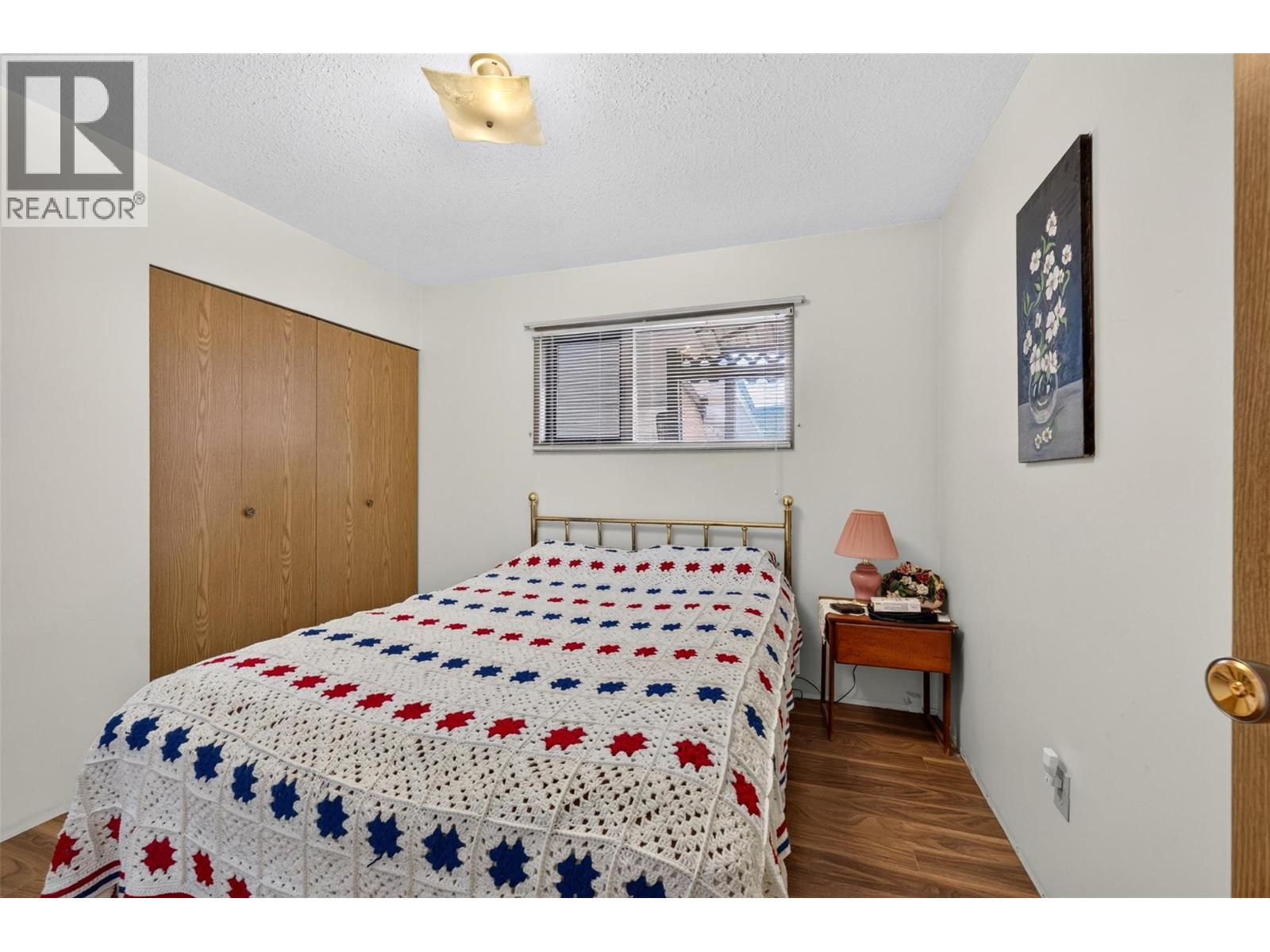 341 2 Street SE - 21
